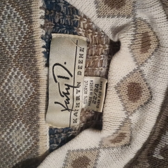 Vintage Oversized Sweater - Picture 2 of 3